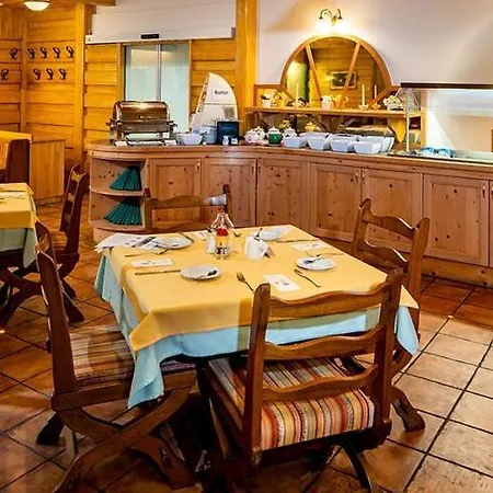 Hotell Loeffele Weissbriach