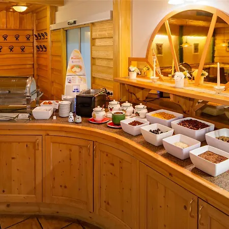Hotel Loeffele 3*